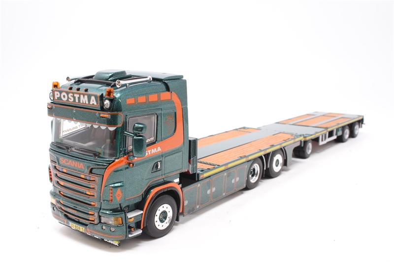 WSI Models 01-1401 Scania R6 Highline 6x2 with flatbed combi trailer -