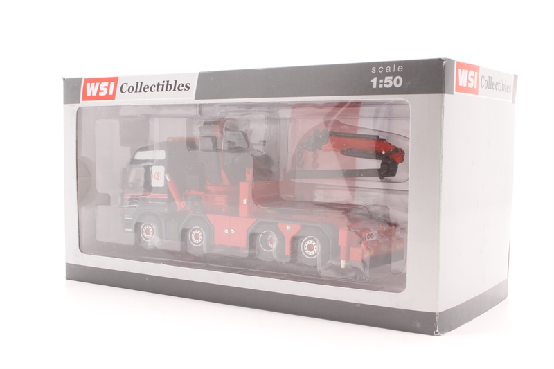 WSI Models 01-1488 Volvo FM Globetrotter 8x4 Tractor with - Hattons