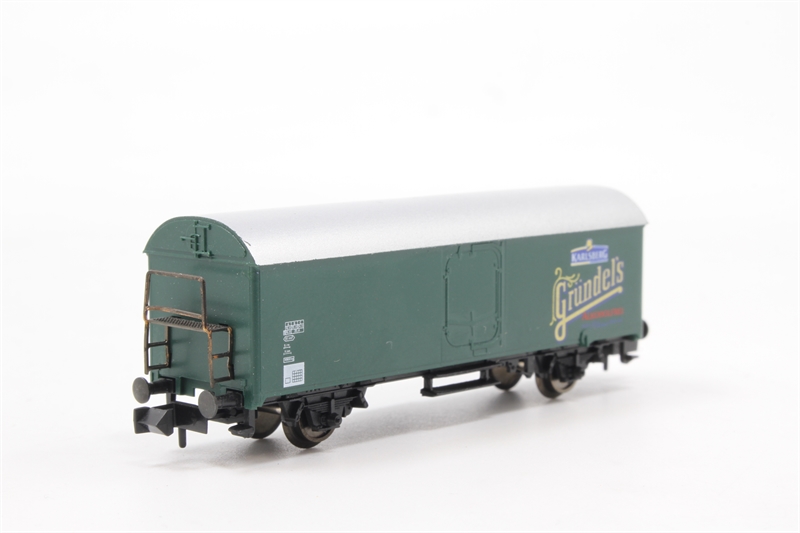 Arnold 0251K-2 Refrigerated Beer Wagon &amp;#39;KARLSBERG Gr++nderel&amp;#39;s