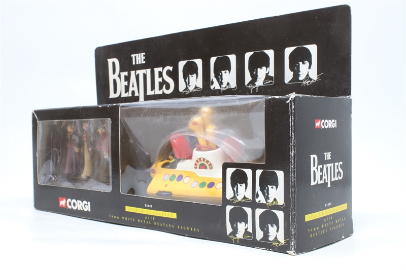 Corgi 05403 Beatles Yellow Submarine 1999 with 4 White - Hattons