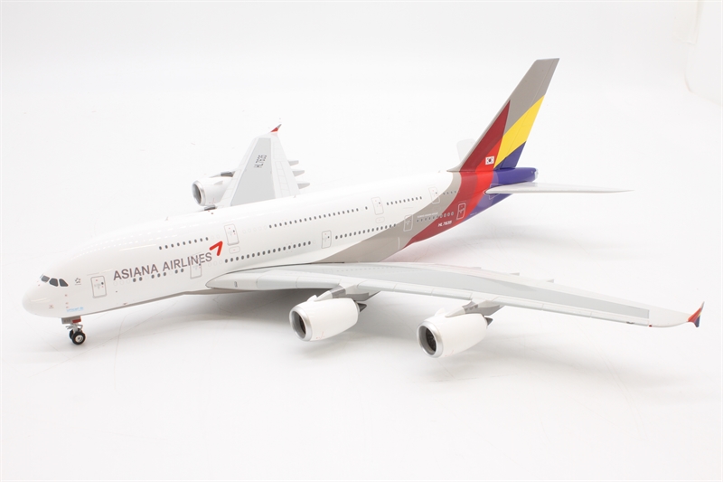 Eagle 100028EAG Airbus A380 'Asiana Airlines' HL7635 - Hattons