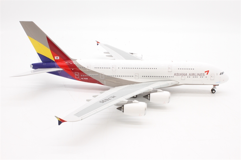 Eagle 100028EAG Airbus A380 'Asiana Airlines' HL7635 - Hattons