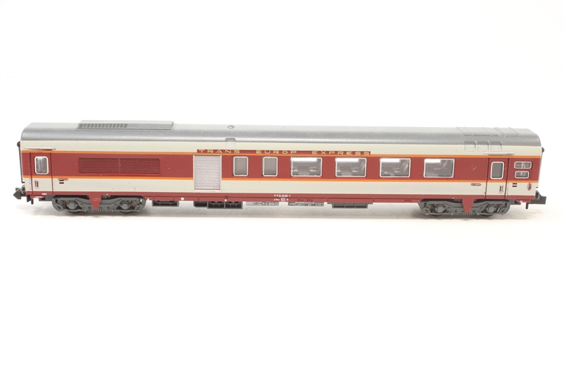 Minitrix 1032TRIX Trans Europ train pack with SNCF CC 6500 and 5 coaches