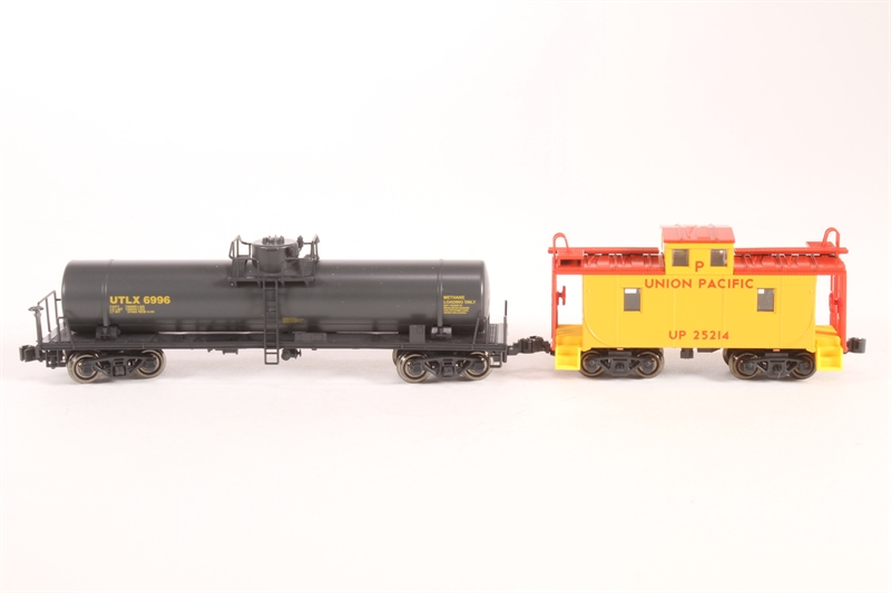 KATO 106-0423 EMD Northern Pacific 2両 Kato 106-6272 Freight Train Pack, including EMD F7 #1464