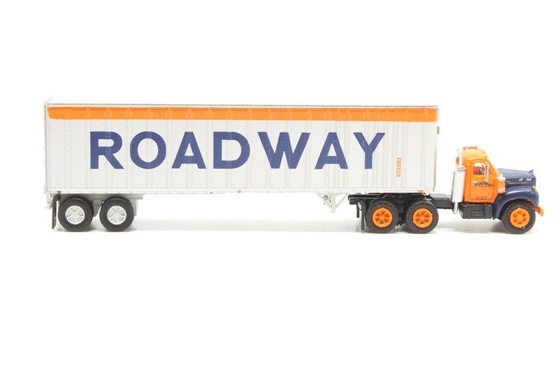 Athearn 12194 Mack R tractor & trailer 'Roadway' - Hattons