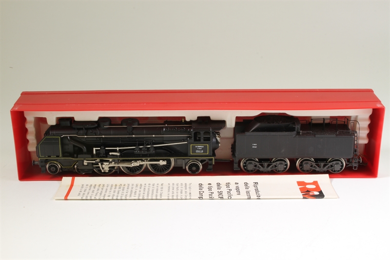 RIVAROSSI HO 1341 - SNCF - Vapeur 231 E 22 Calais - verte et noire - DC - boite EUR 114,90 - FR RIVAROSSI HO 1341 - SNCF - Vapeur 231 E 22 Calais - verte et noire - DC - boite EUR 114,90 - FR