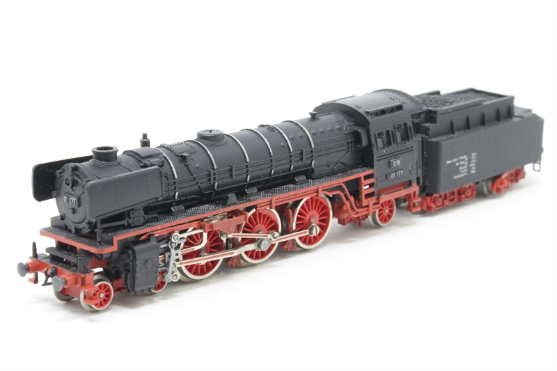 Arnold 2210ARN Class BR 01 177 4-6-2 of the DB - Hattons
