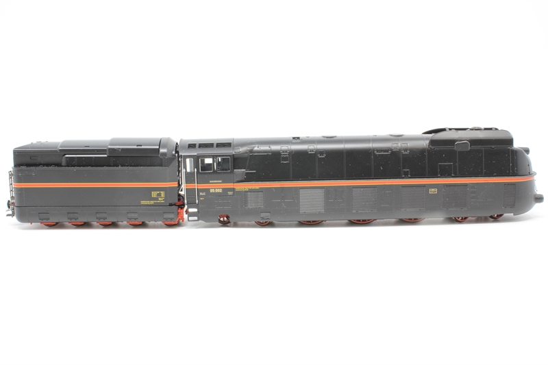 Trix 22189 Class BR 05 streamlined 4-6-4 of the DRG - DCC sound on 