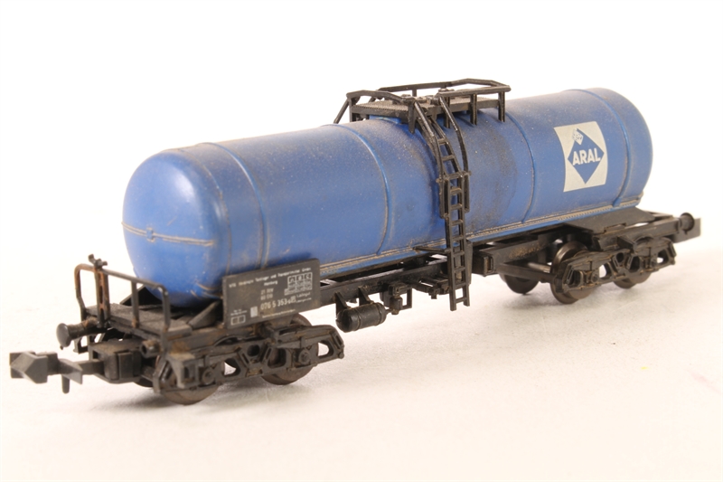 Roco 2364B Bogie Tank Wagon ARAL Of The German DB