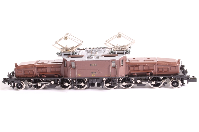 Arnold 2468 Class CE 6/8 II 