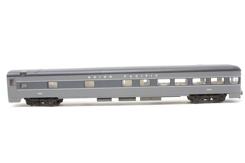 Rivarossi 6952 HO Illinois Central 1930's 4-Car Passenger Set (Set A