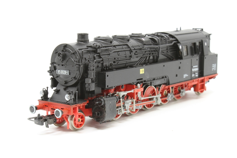 Piko 27100 Class BR 86 1800-1 2-8-2T of the DR - Hattons Piko 27100 Class BR 86 1800-1 2-8-2T of the DR - Hattons