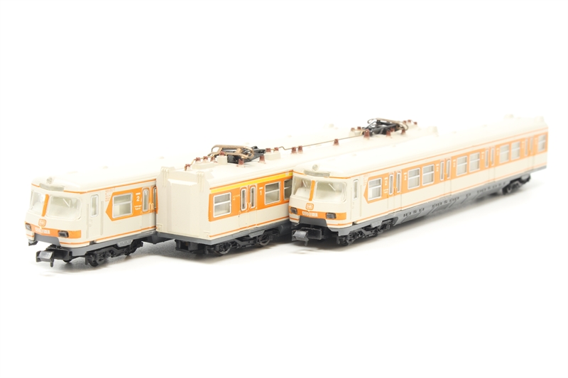 Arnold 2950ARN Class ET 420 012-7 3-car unit in S-Bahn - Hattons