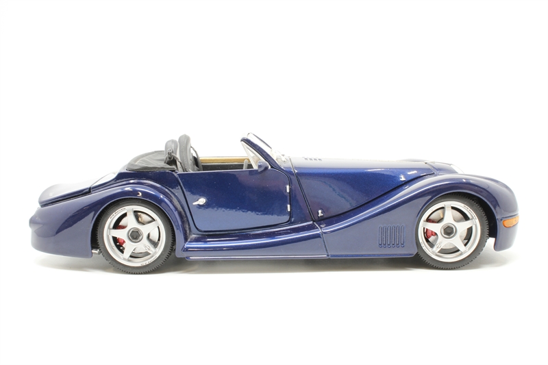 Maisto 36637MAI Morgan Aero 8 in dark blue - Hattons