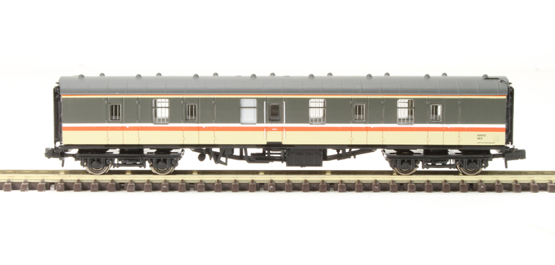 Graham Farish 374 042 BR Mk1 BG Full Brake Intercity Hattons