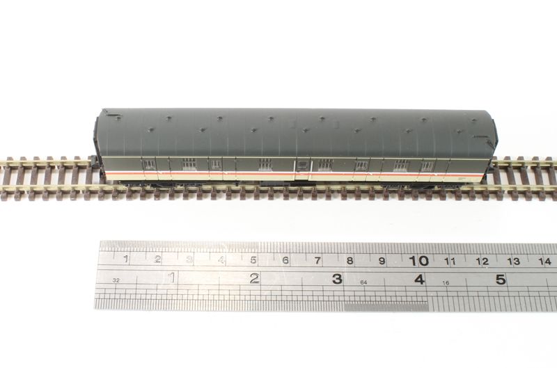 Graham Farish 374 042 BR Mk1 BG Full Brake Intercity Hattons