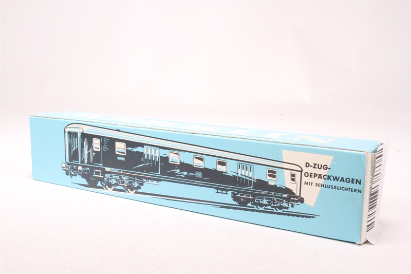 Marklin 4044 Express Baggage Car of the DB - with working