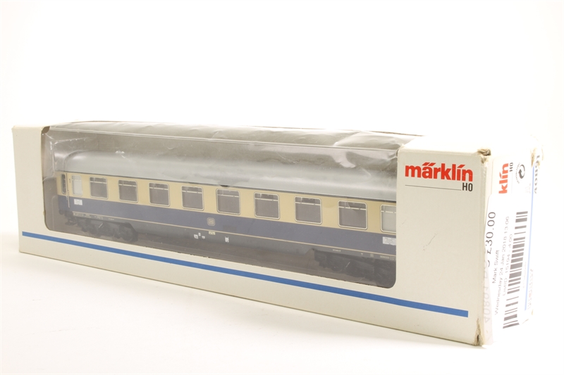 Marklin 40891 1st Class Rheingold Compartment Coach of the DB