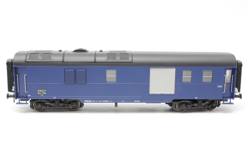 LS Models 41101LS Set of 3 Passenger Cars 'Le Mistral' 56 of the SNCF