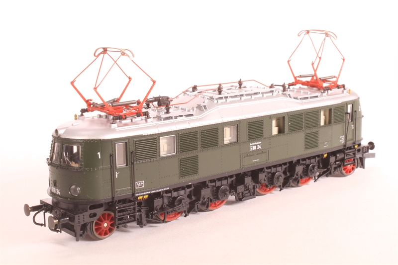 Roco 43661 Class E18 18 24 of the DB - Hattons