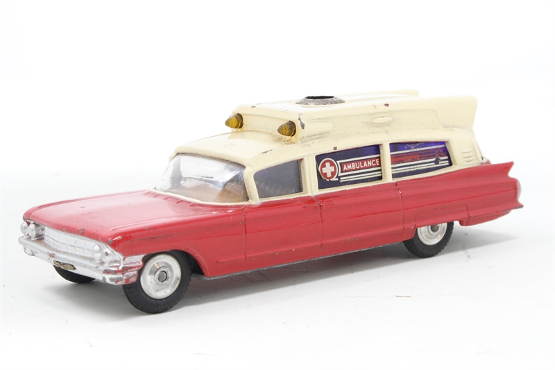 Corgi Ambulance Cadillac Superior 1/54 – N°437 – Prévente (neuf)