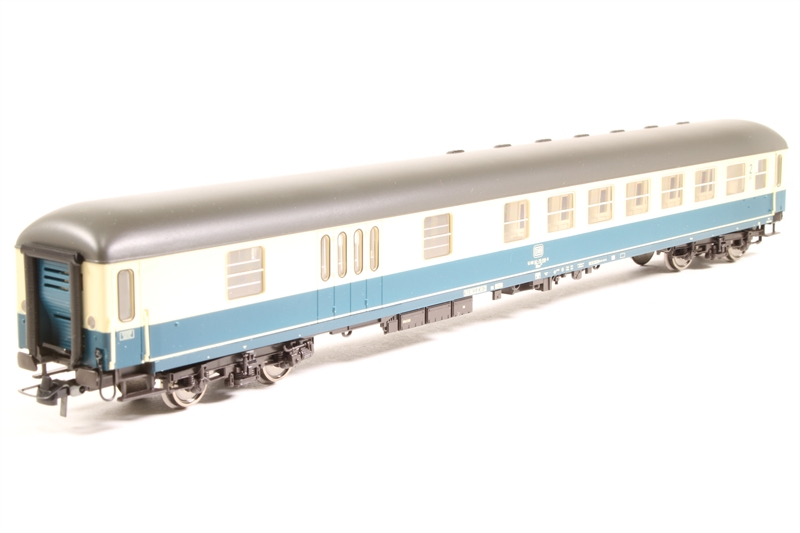 Roco 44749 2nd Class Express Coach W Baggage Compartment