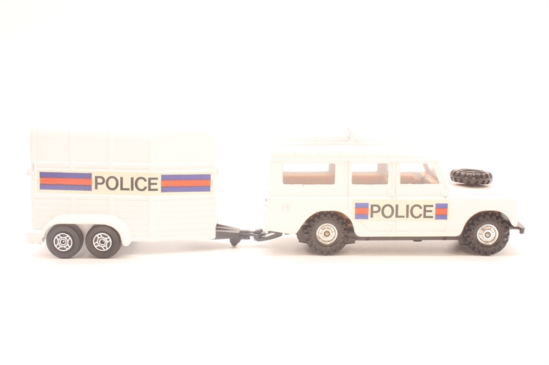 Corgi 44COR-Horse Mounted Police set - Land Rover Defender - Hattons