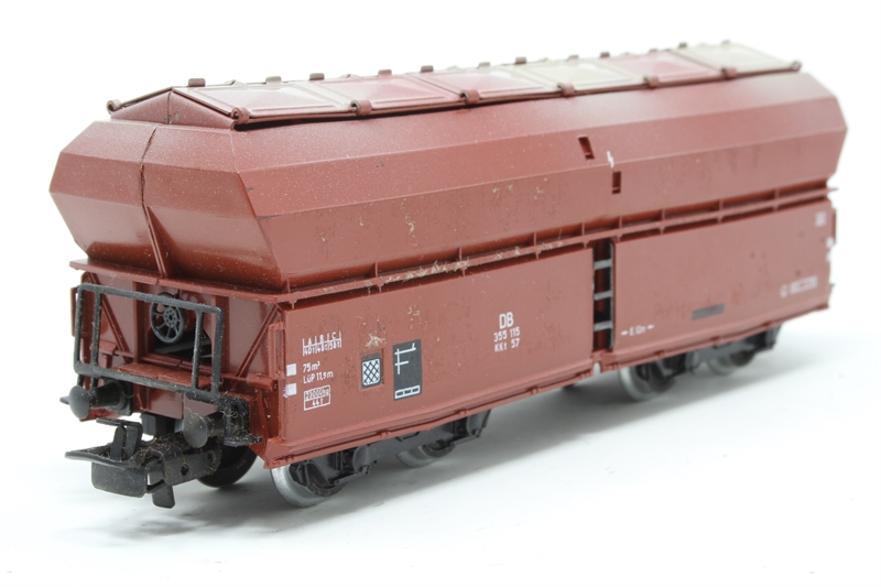 Marklin Hopper Marklin 4626Marklin Self-Unloading Hopper Wagon of the DB - Hattons