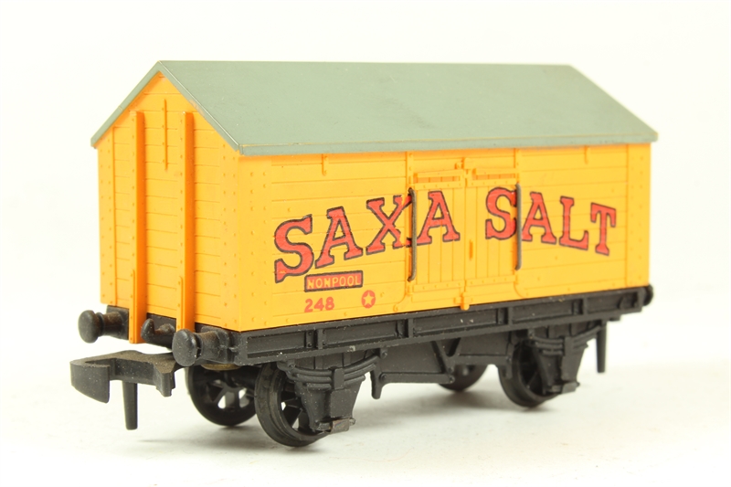 Hornby Dublo OO Gauge (1:76 Scale) 10 ton salt/lime box van