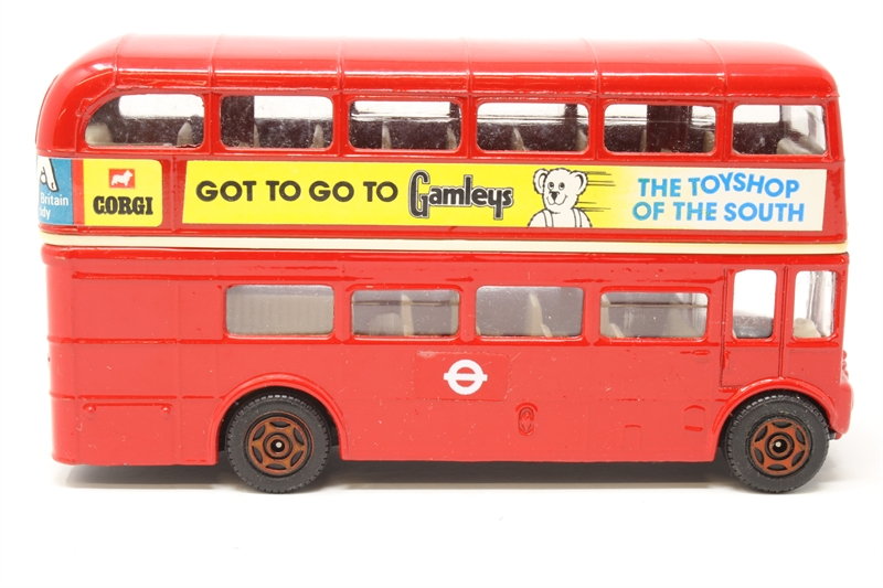 Corgi 469-Gamleys AEC Routemaster in London Transport red - 'Gamleys ...