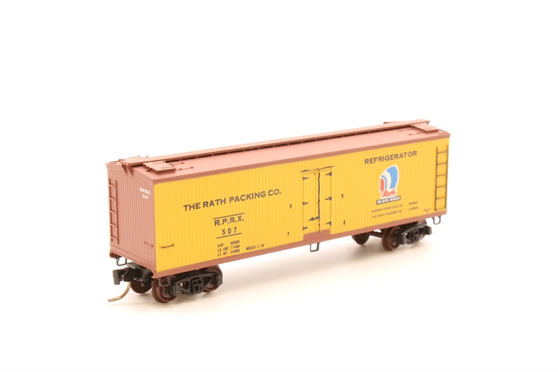MicroTrains 47310 40' wood sheathed horizontal brake wheel reefer of