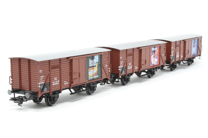 Marklin 48789 Pack of three Covered Goods Vans advertising - Hattons