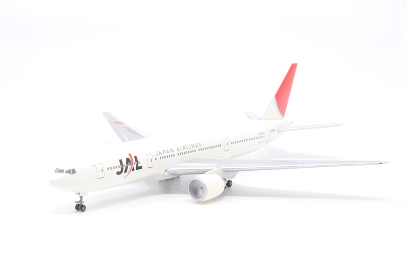 Herpa 506625 Boeing 777-200 'Japan Airlines' - Hattons