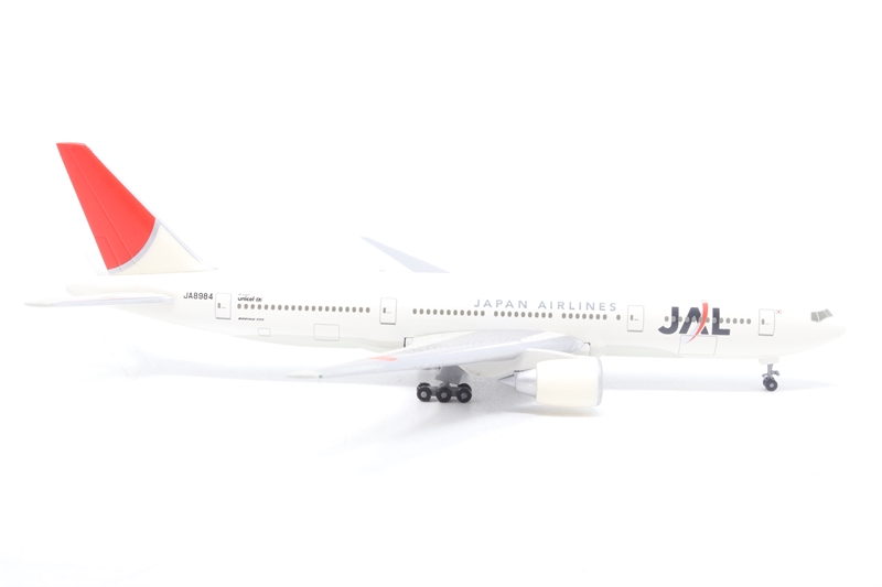 Herpa 506625 Boeing 777-200 'Japan Airlines' - Hattons