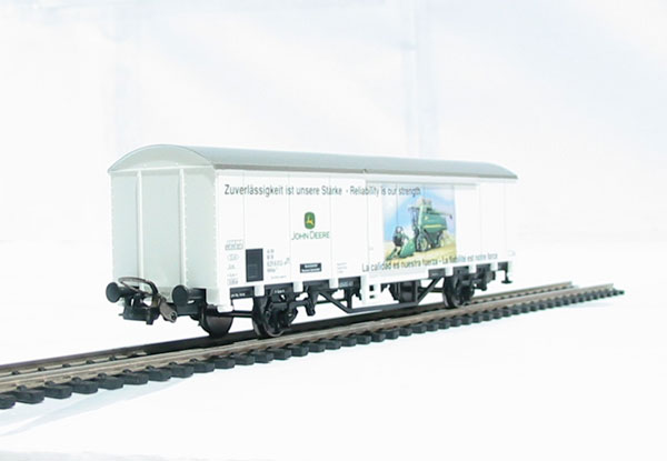 Piko 54079 2 axle box car of the German DB AG in 