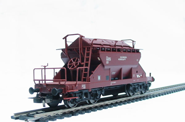 Piko 54322 Class Tad5830 4 bay covered hopper wagon of the - Hattons