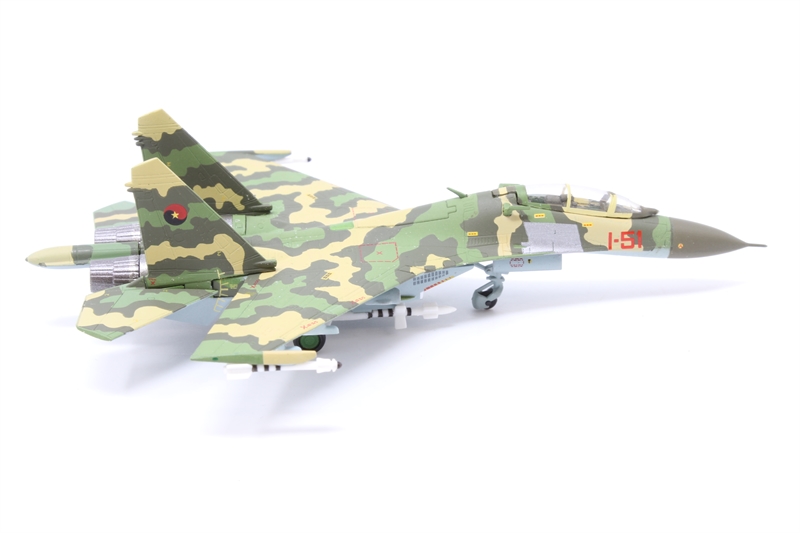 Herpa SU-27UB アンゴラ空軍 1/200 限定版 たびパパ 趣味の飛行機ページ 1／200ダイキャストモデル