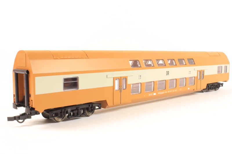 Piko 57622 Bi-Level Second Class Coach of the East German - Hattons