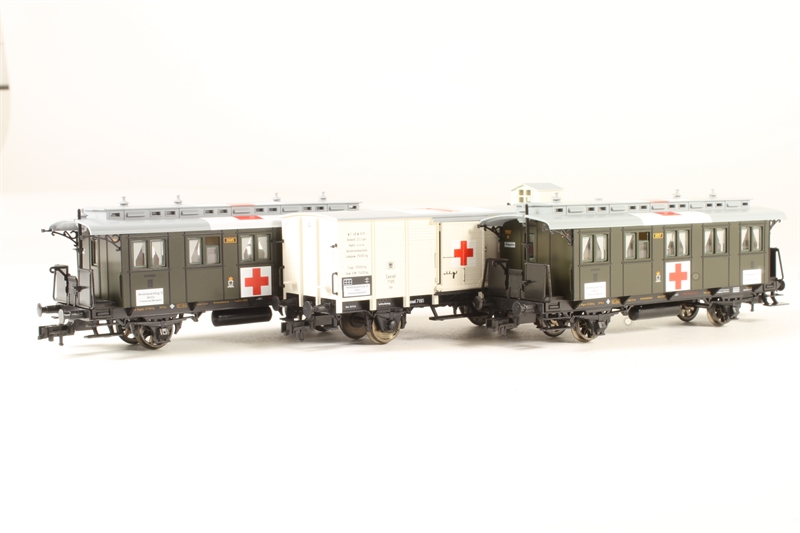 Fleischmann 581206 3 piece wagon hospital train of - Hattons