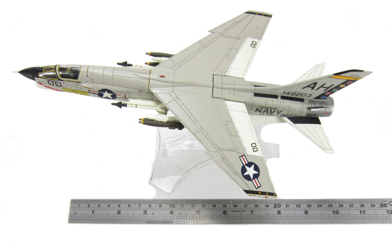 センチュリーウィングス F-8E クルセイダー VF-162 (601499) - 航空機 