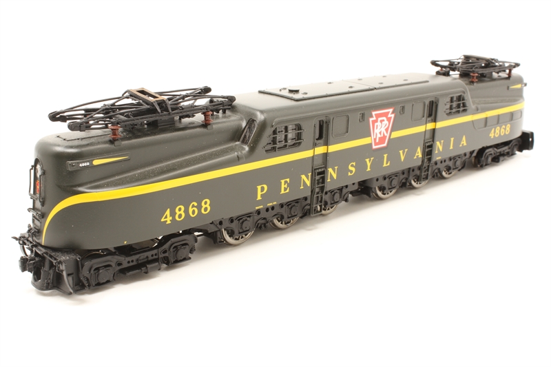 Broadway Limited Imports HO Gauge (1:87 Scale) GG1 twin-cab streamlined unit PRR
