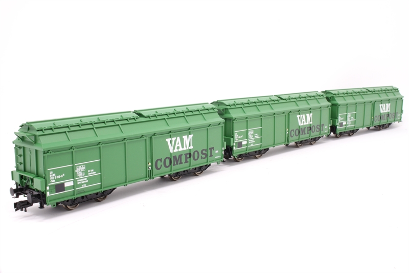 Roco 66116 Pack of Three VAM Compost Wagons of the NS - Hattons