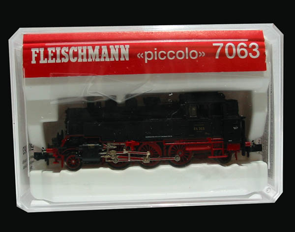 鉄道模型 FLEISCHMANN N DRG64 Fleischmann 7063 Class BR 64 2-6-2T of the DRG in black