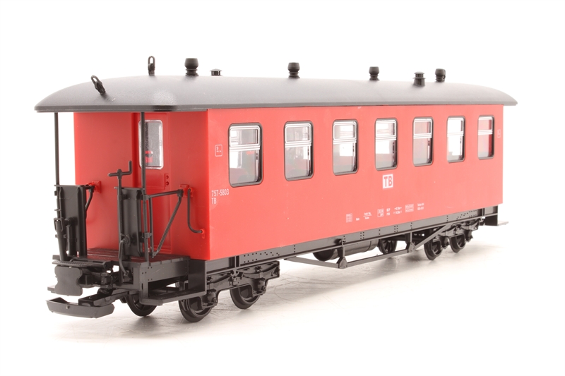 Train Newqida 757 5803 RED Bogie Passenger Coach In Red