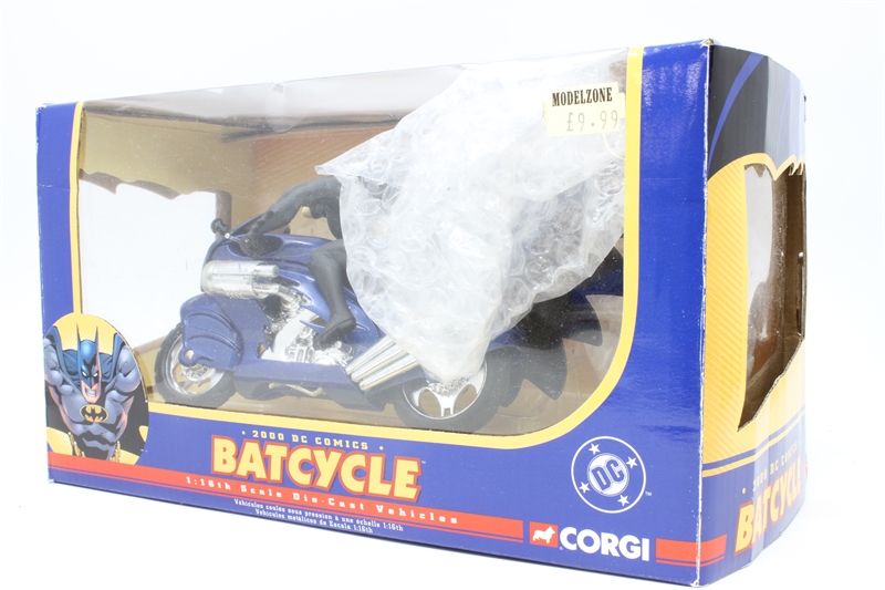 Corgi 77404 2000 DC Comics Batcycle - Hattons