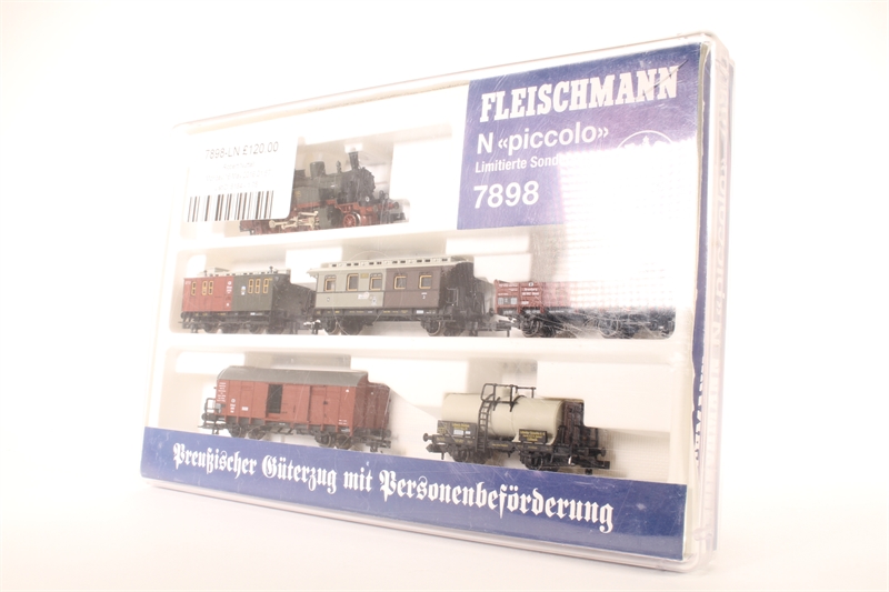 Coffret de train Marchandises, Digital, rails avec ballast Fleischmann