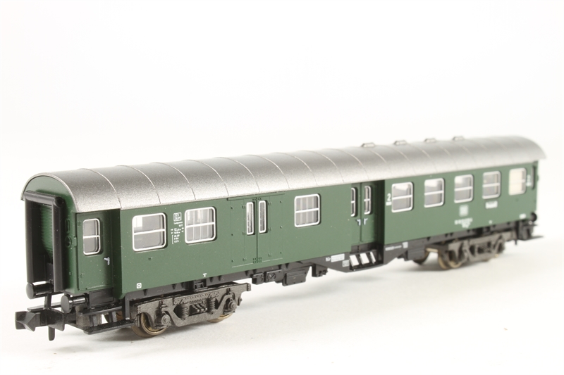 Fleischmann 8127 2nd Class Coach with Luggage Compartment - Hattons