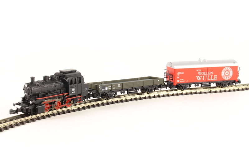 Marklin HO ゲージ Class 24 Steam Locomotive with a Tender | Maerklin US
