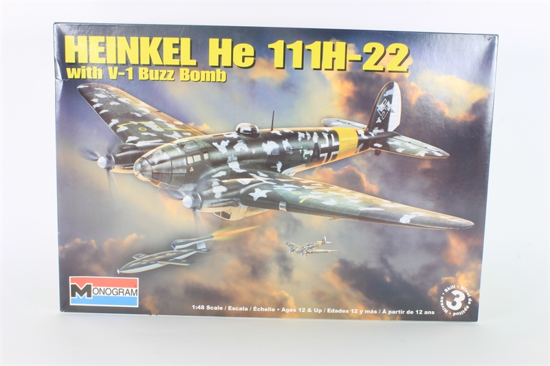 Monogram 85-5530 Heinkel He 111 H-22 with V-1 Buzzbomb - Hattons