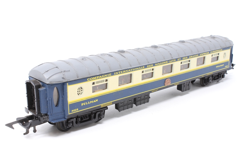Jouef 861 Pullman Buffet Car 4029 in CIWL Blue/Cream - Hattons